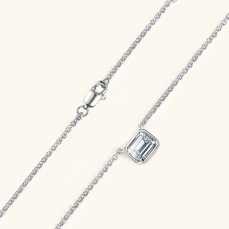 OLA Moissanite Necklace